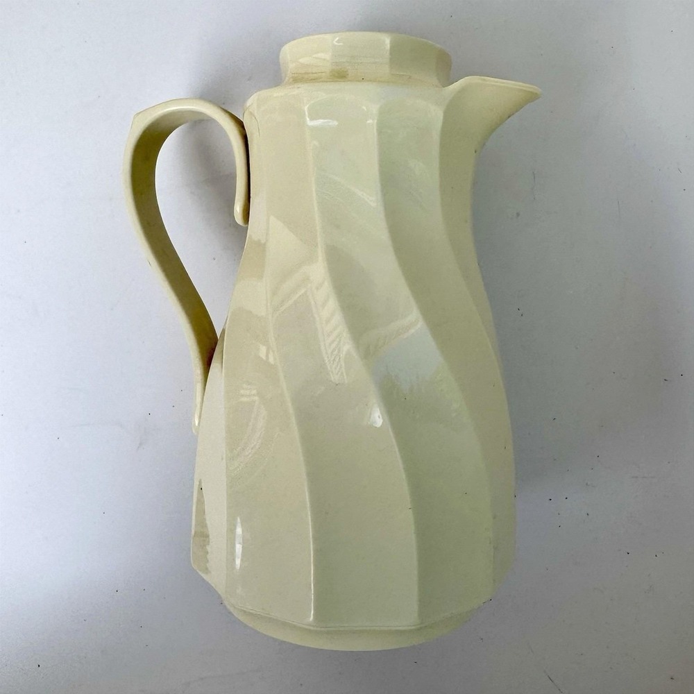 VTG 1985 Thermos Carafe Cream 12-910-05 Gwen Mfg Hot Coffee Butler Entertaining